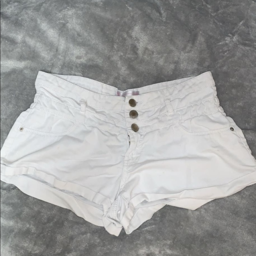 high waisted white shorts